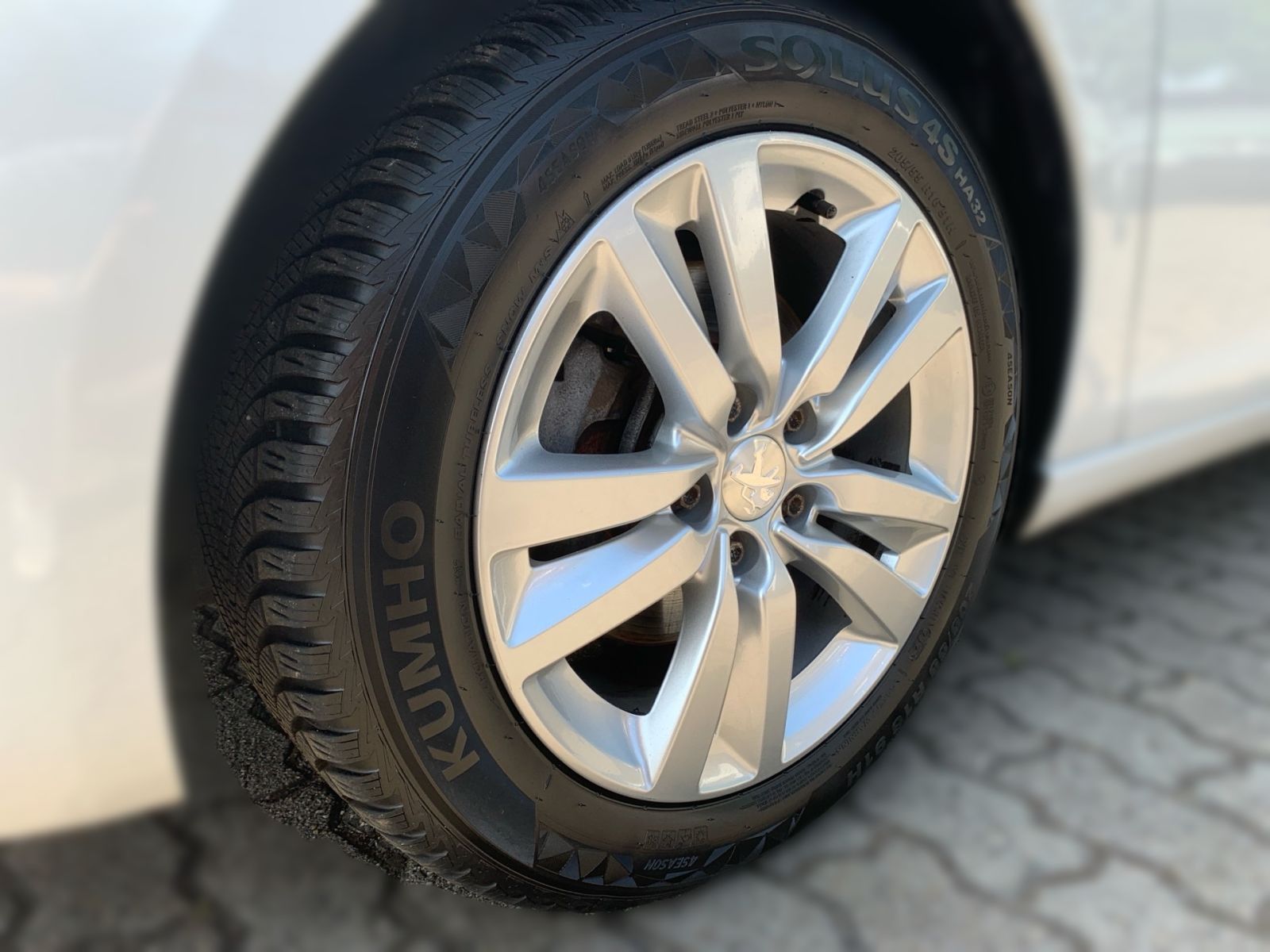 Fahrzeugabbildung Peugeot 308 1.2 e-THP/PureTech Active Kamera