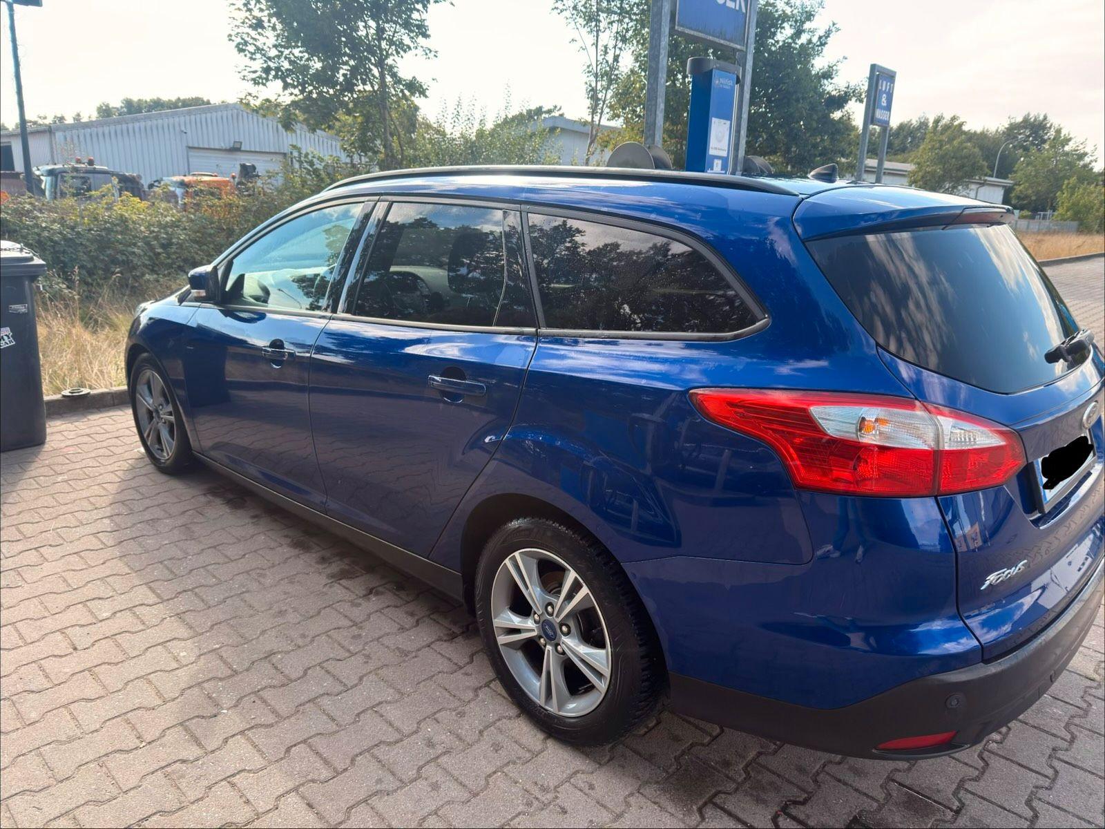 Ford Focus 2014 — photo 5