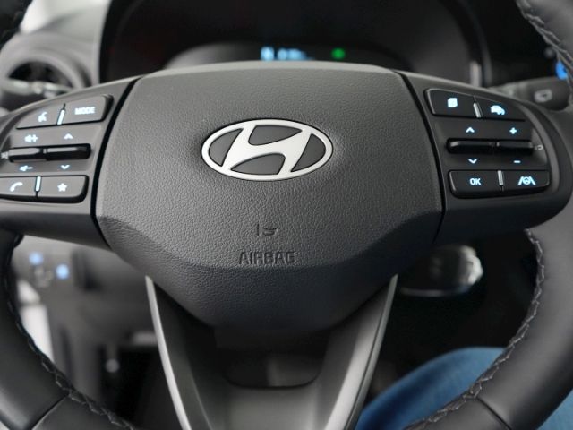 i10 FACELIFT TREND AT+NAVI+RÜCKFAHRKAMERA+FERNLI