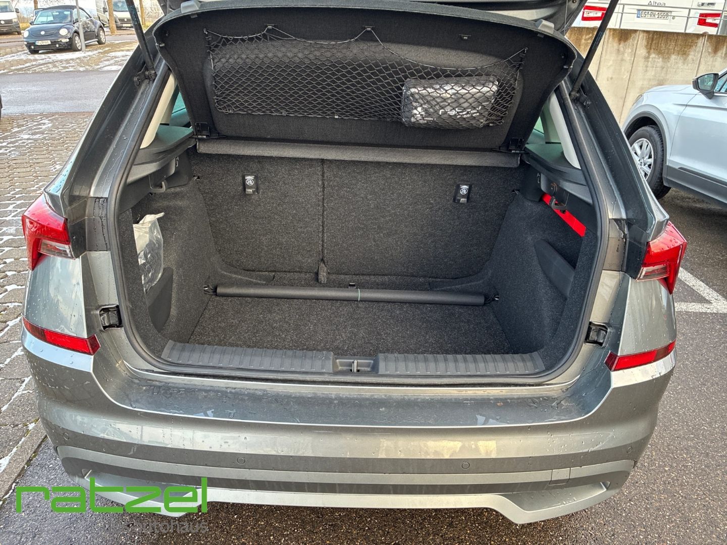 Fahrzeugabbildung SKODA Kamiq Style SYTLE 1.5 TSI DSG+KLIMA+PDC+TEMPOMAT