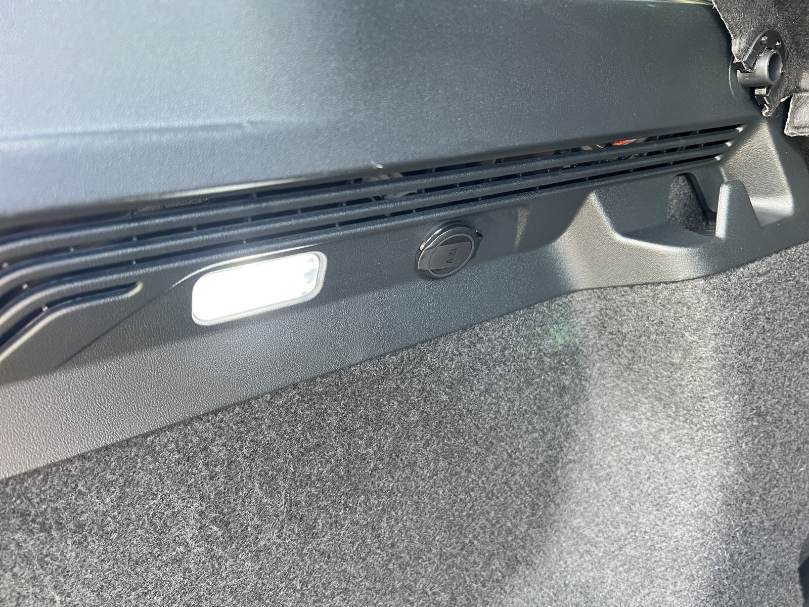 ID.4 Pro Performance 150 kW AHK*LED*ACC*Navi