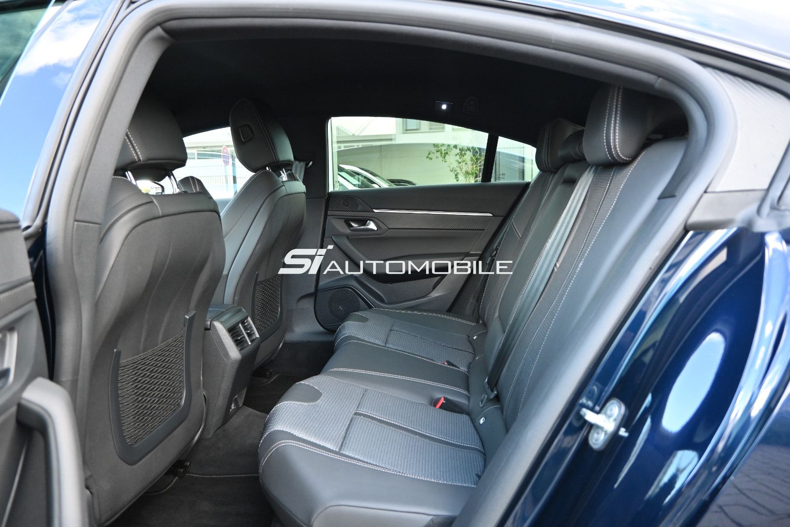 Fahrzeugabbildung Peugeot 508 Plug-In Hybrid 225 e-EAT8 Allure °ACC°MATRIX
