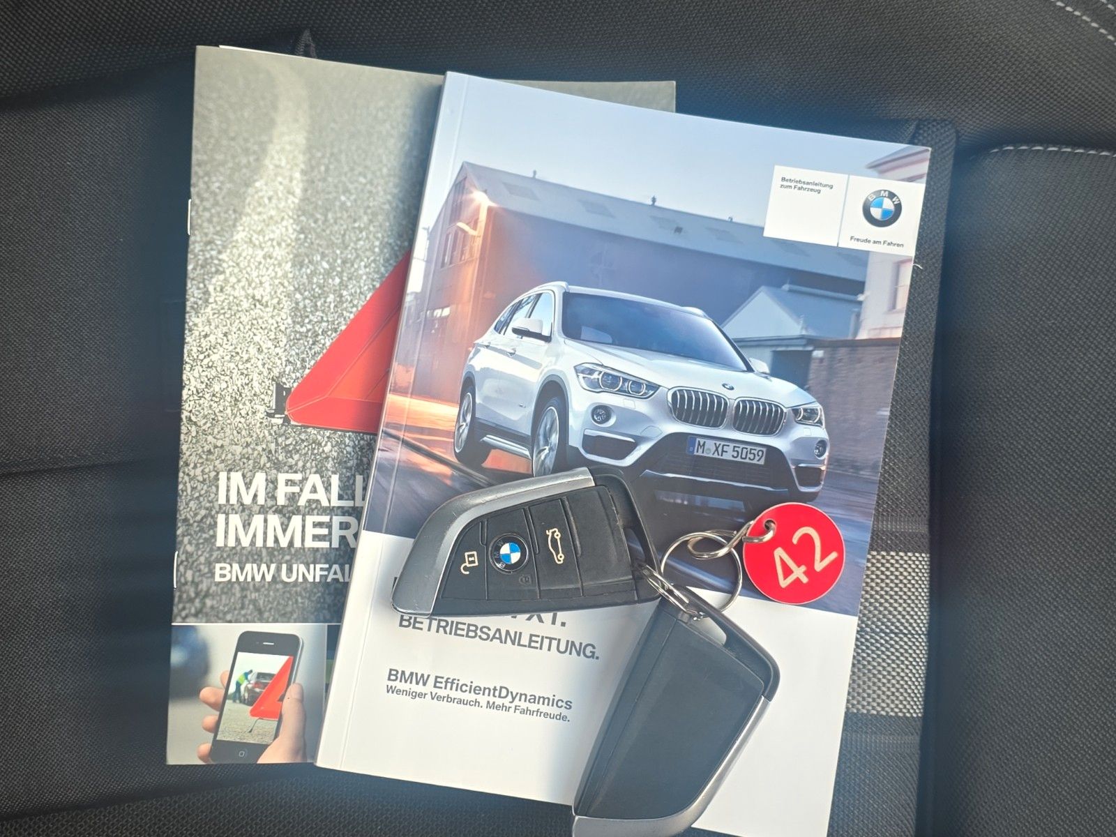 Fahrzeugabbildung BMW X1 xDrive 18 d Sport Line AUTOMATIK