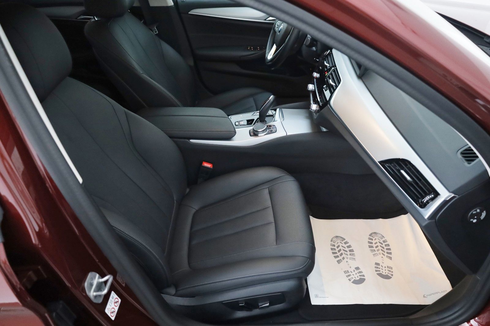 Fahrzeugabbildung BMW 520 d xDrive,Leder,Navi,LED,Kamera,Standhz.+WR