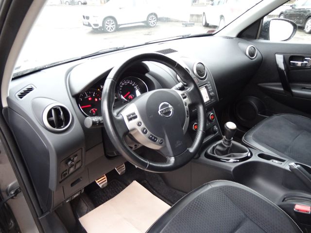Fahrzeugabbildung Nissan Qashqai 360/1.Hd/Pano/AHK/Kamera/Navi/