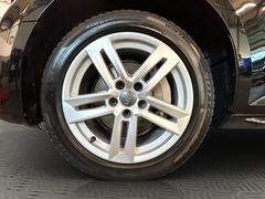 AUDI A4 S-Line 3,0TDI Navi LED Kamera AHK ACC