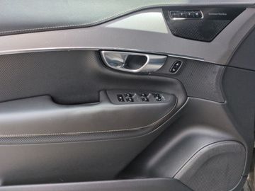 Volvo XC90 - 10