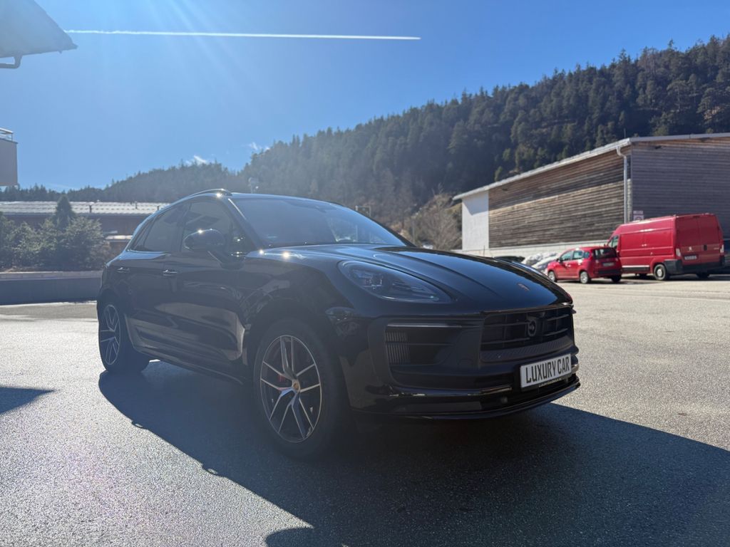 Image of Porsche Macan