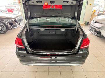 Mercedes E 200 - 9
