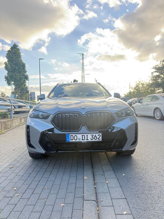 Image of BMW X6