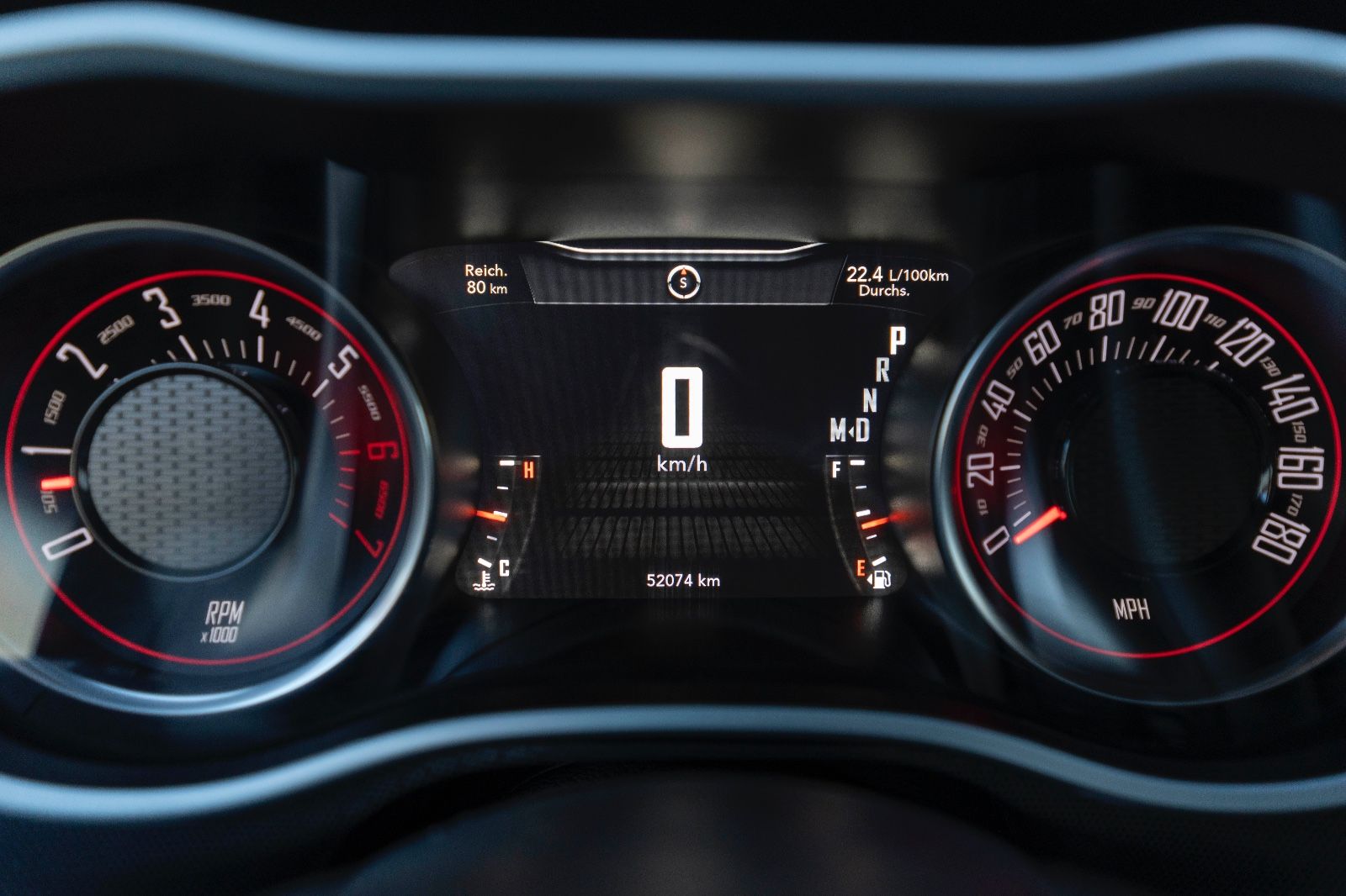 Fahrzeugabbildung Dodge Challenger R/T SCAT 392 KAM CARPLAY SZH BREMBO