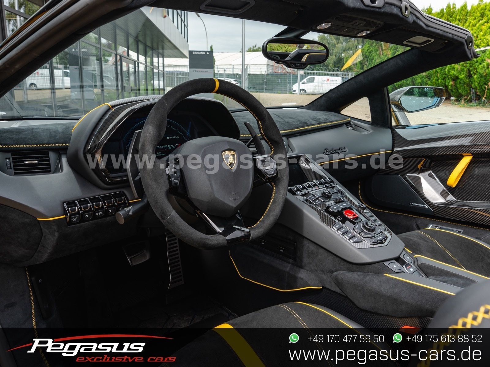 LAMBORGHINI Aventador - 39