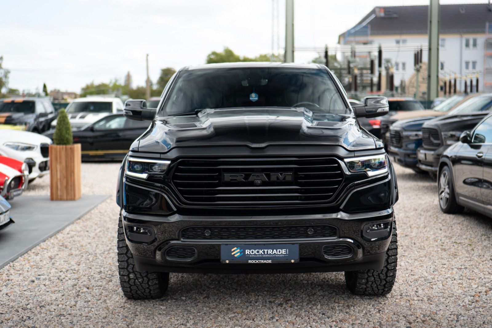 Fahrzeugabbildung Dodge RAM 5.7 V8 HEMI 4x4 LARAMIE Limited Offroad LED