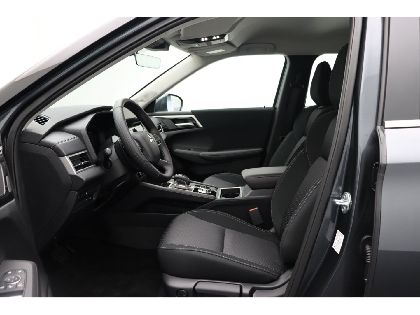 Fahrzeugabbildung Mitsubishi Outlander Plug-in Hybrid BASIS ++Sitzheizung++