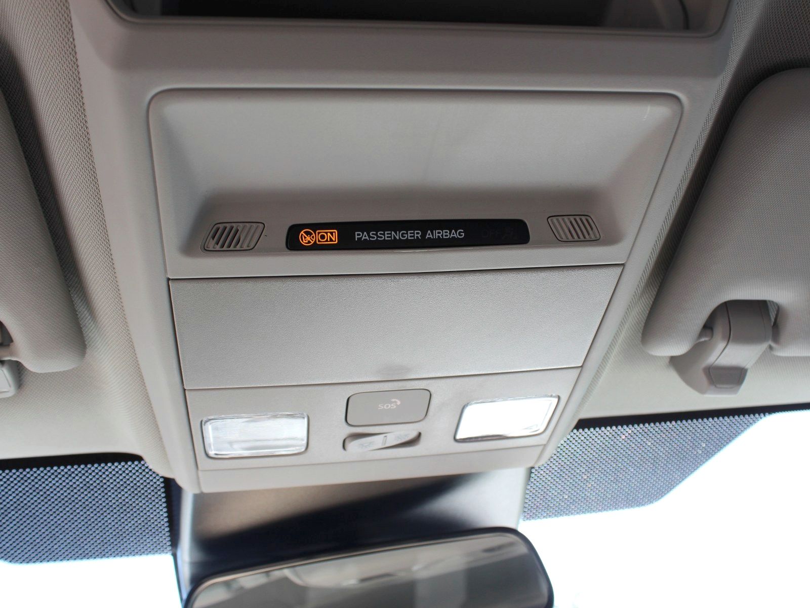 Fahrzeugabbildung Ford Tourneo Custom 320 L1 Tourneo Titanium FWD