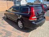 Volvo V70 D4 Kombi Momentum NAVI, Leder PDC - Volvo V70 mit Diesel-Antrieb: Kombi