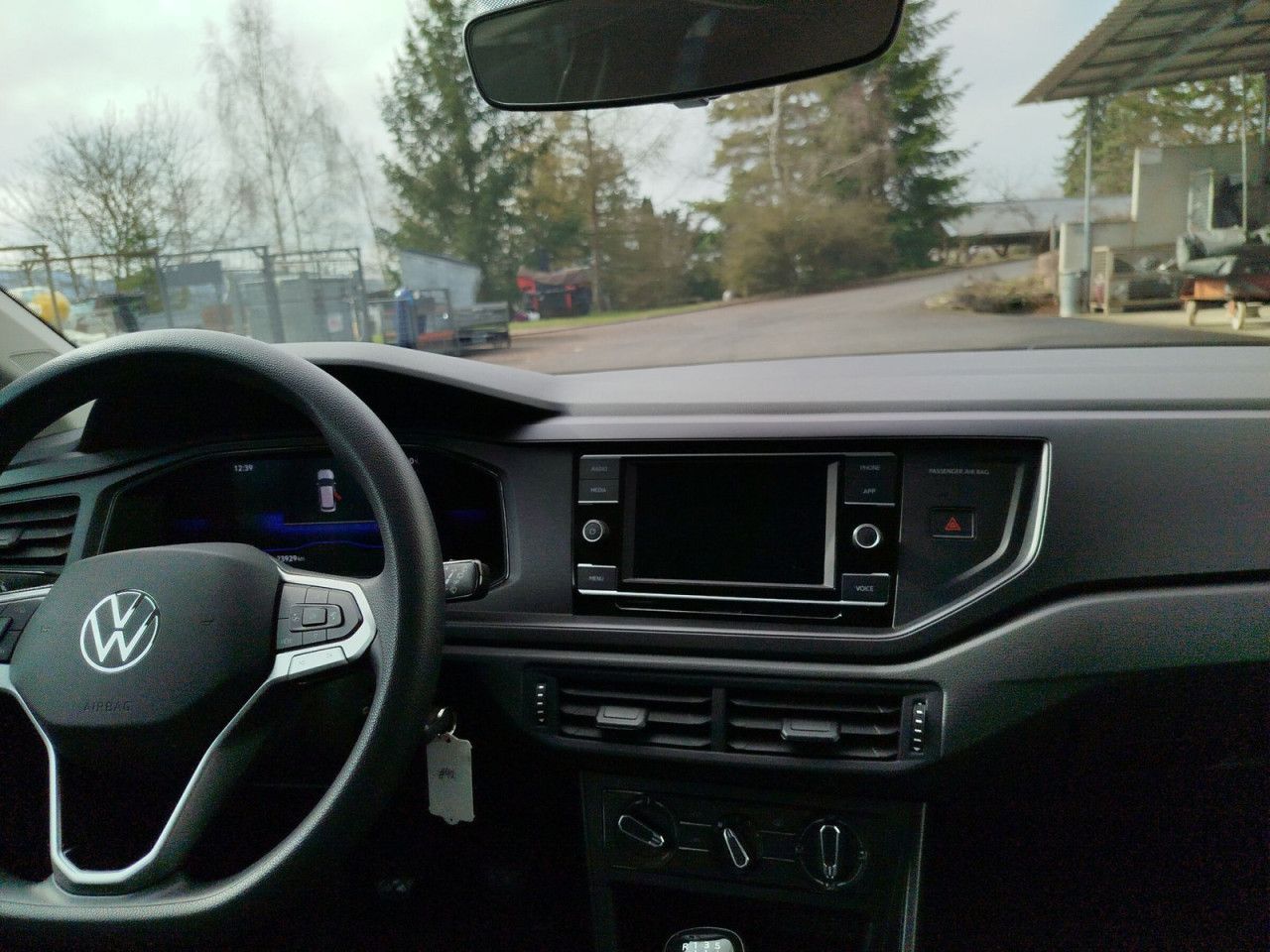 Fahrzeugabbildung Volkswagen Polo Basis-Modell 1.0 59 kW 5-Gang