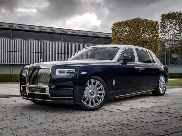 Rolls-Royce Phantom EWB Long Wheel  Extended *Two-tone*