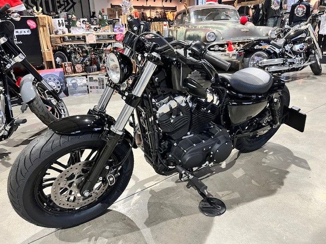 Fahrzeugabbildung Harley-Davidson Forty-Eight XL1200X Cooler Umbau auf 160er
