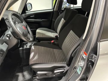 Bild 9 Fiat Sedici 1.6 16V Emotion