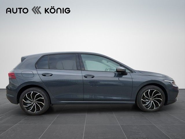 Fahrzeugabbildung Volkswagen Golf Life 1.5 TSI 96 kW *Navi*