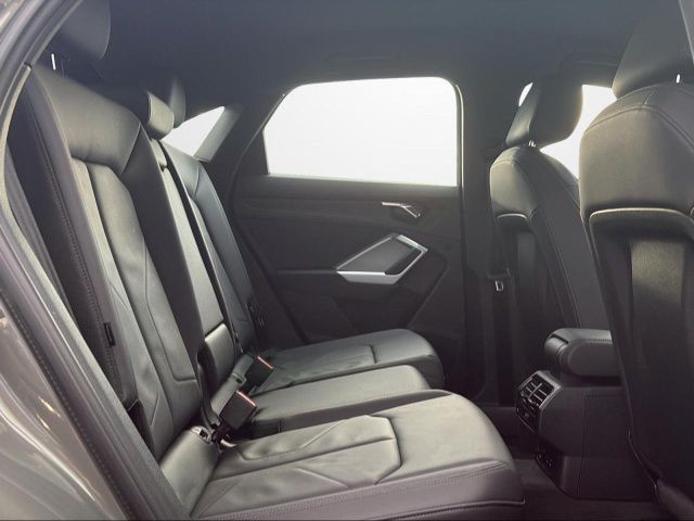Q3 SPORTBACK 35 TDI S TRONIC
