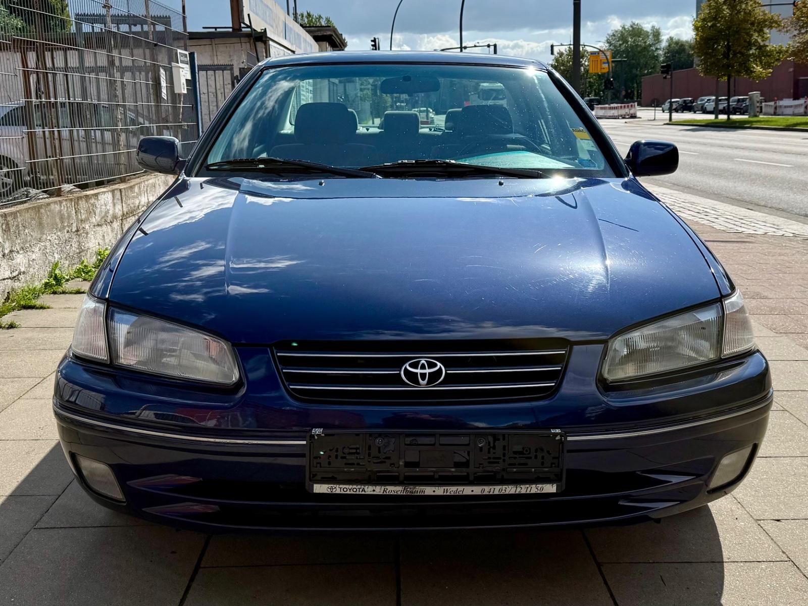 Toyota Camry 2.2 * TÜV NEU * KLIMAAUTOMATIK