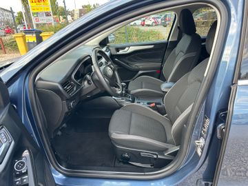 Ford Focus - 8