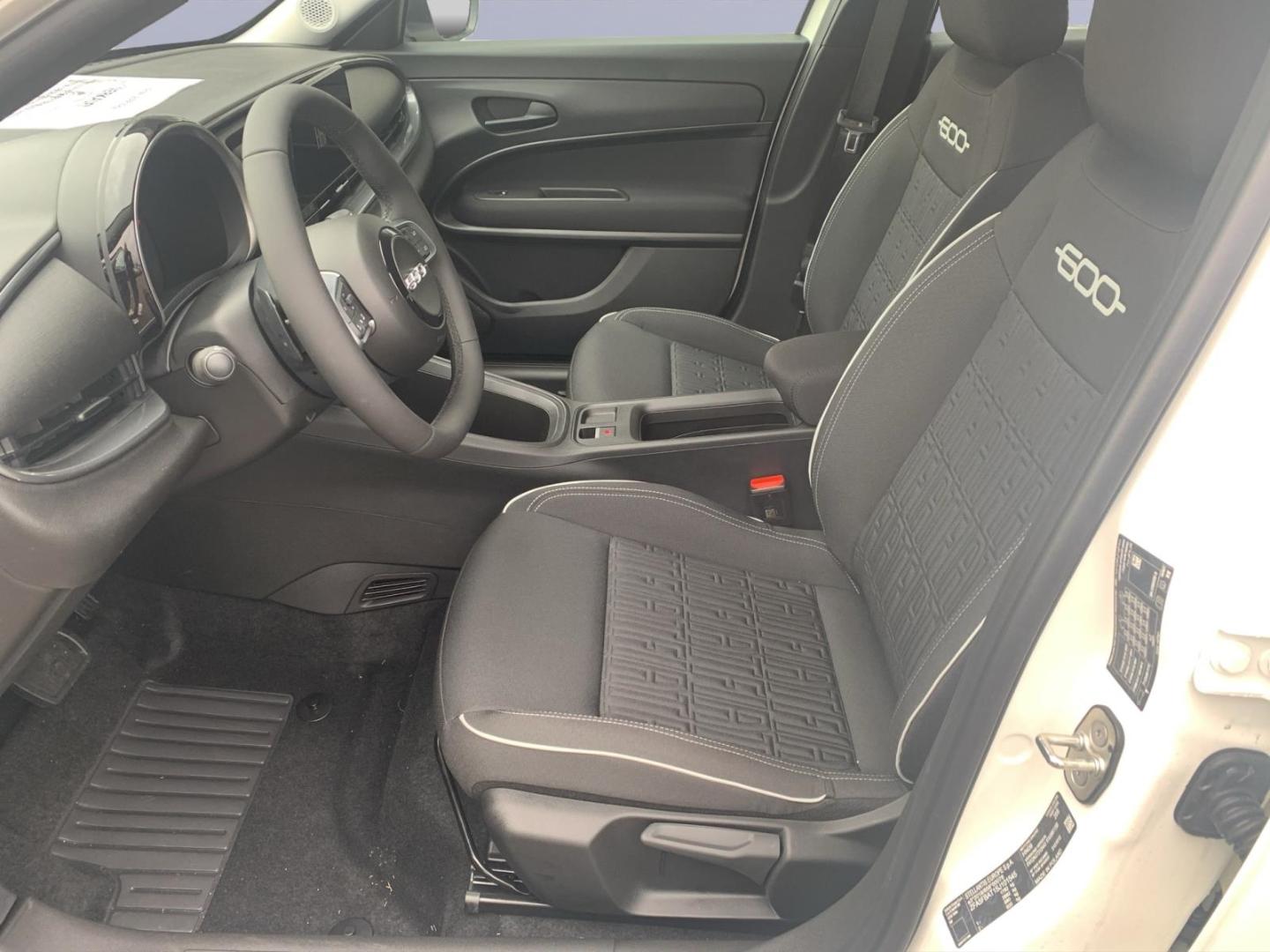 Fiat 600 1.2 Hybrid Business Edition Kamera AppleCarP