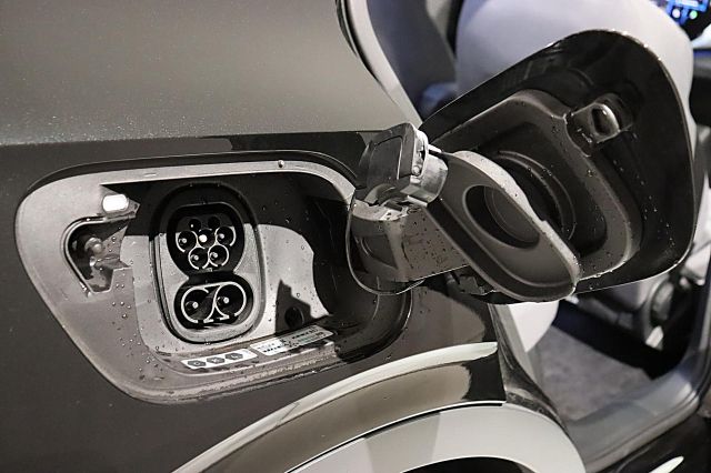 ID.4 Pure 125kW IQ-LIGHT ACC Wärmepumpe Anschlus