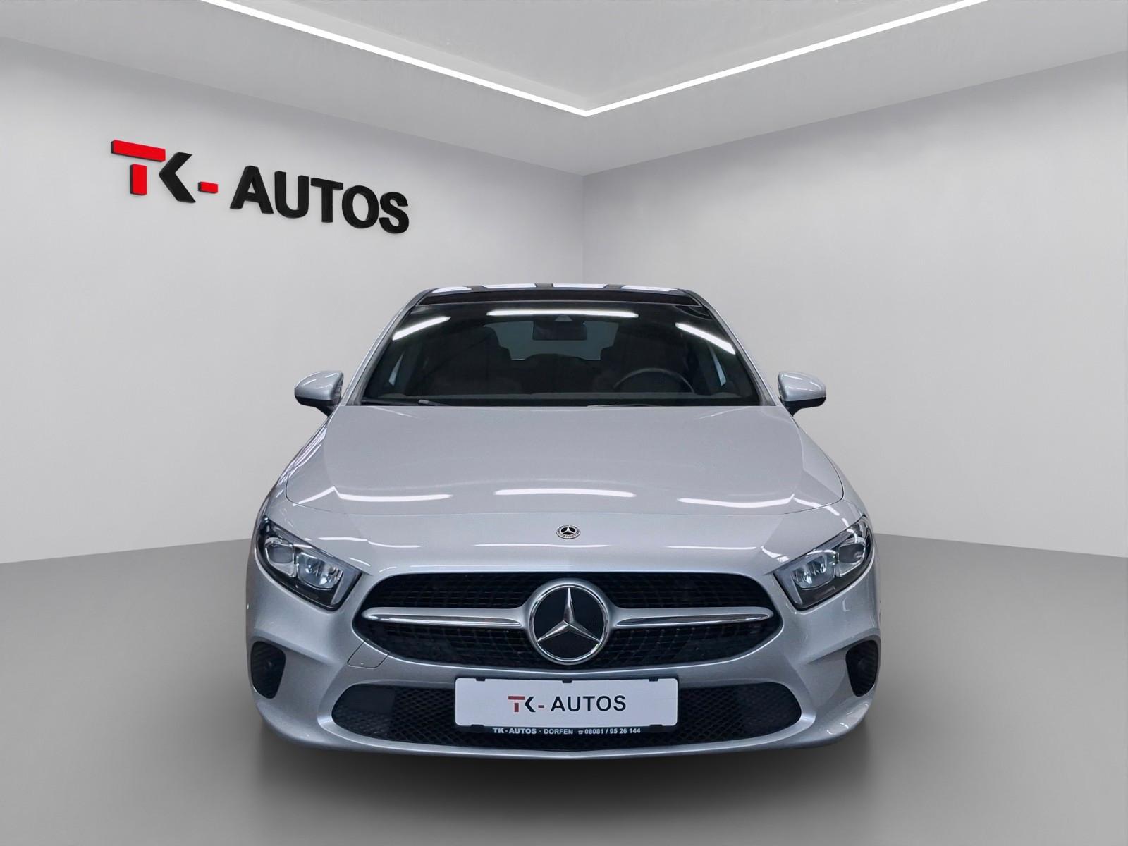 Mercedes-Benz A 200 Lim,1.Hand,Navi,LED,Pano,Kamera,AHK,S-Heft