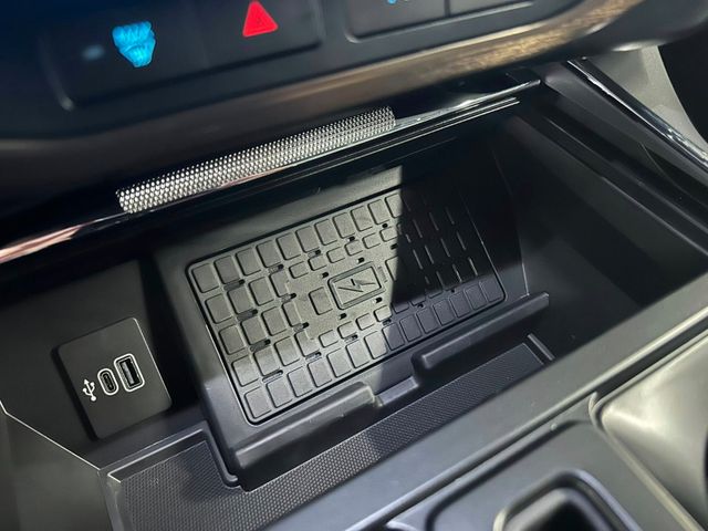 Ford F150 Lightning Lariat  gr. Batterie im Vorlauf