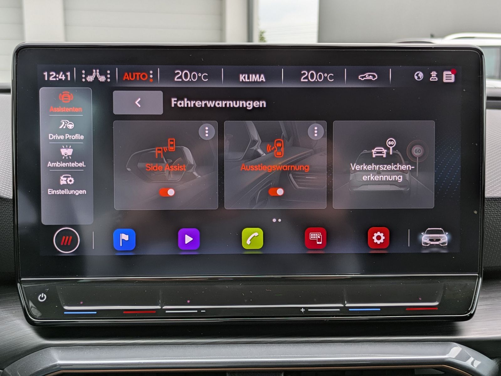 Fahrzeugabbildung CUPRA Leon 1.5 eTSI DSG MATRIX-LED*ACC*AHK*KAMERA*18"