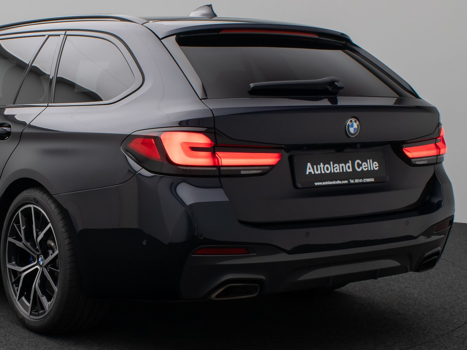 Fahrzeugabbildung BMW 540d xD M Sport Panorama DAB B&W Fernlichtassist