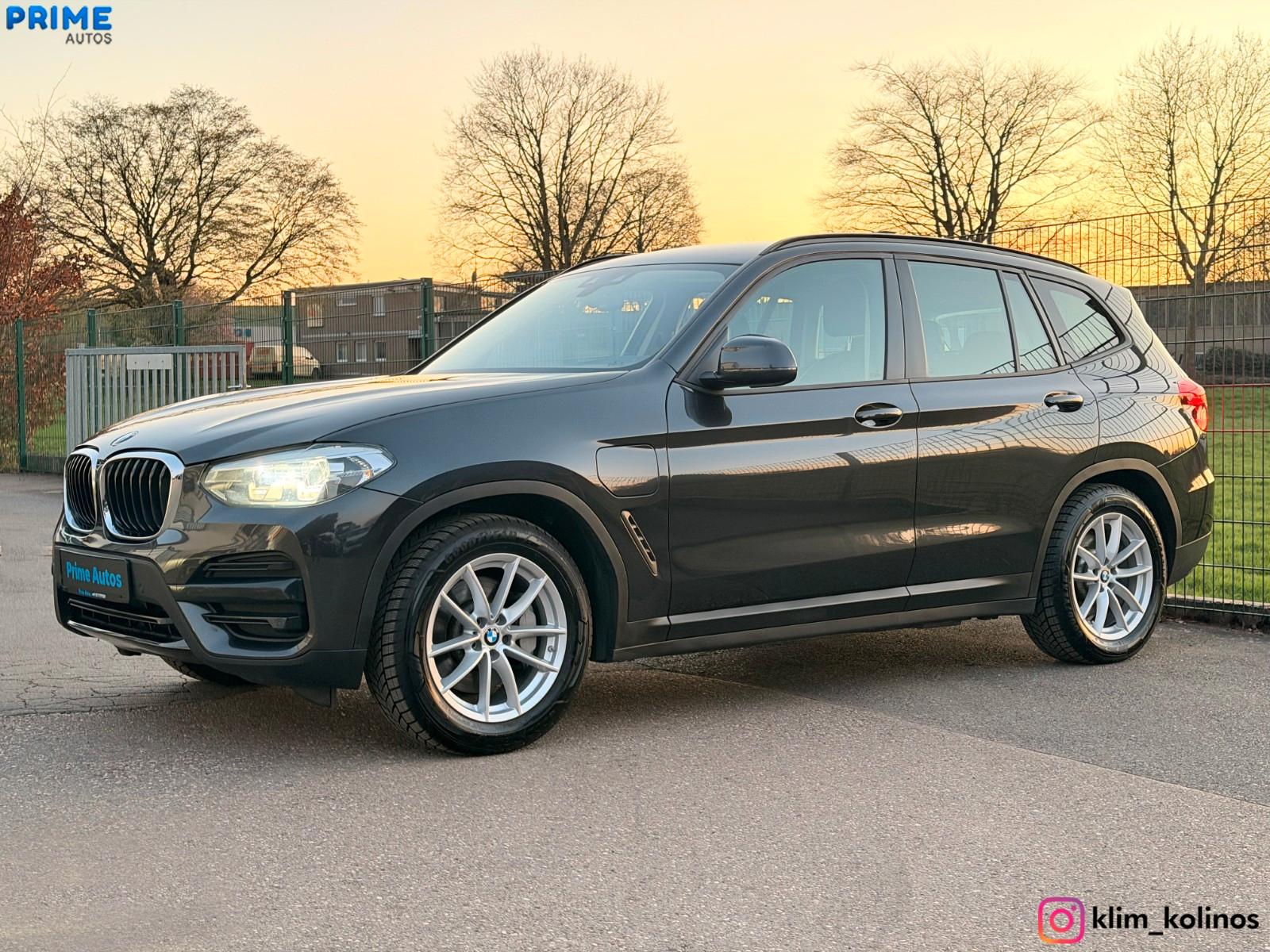 BMW X3 xDrive 30e Advantage LED AHK Leder