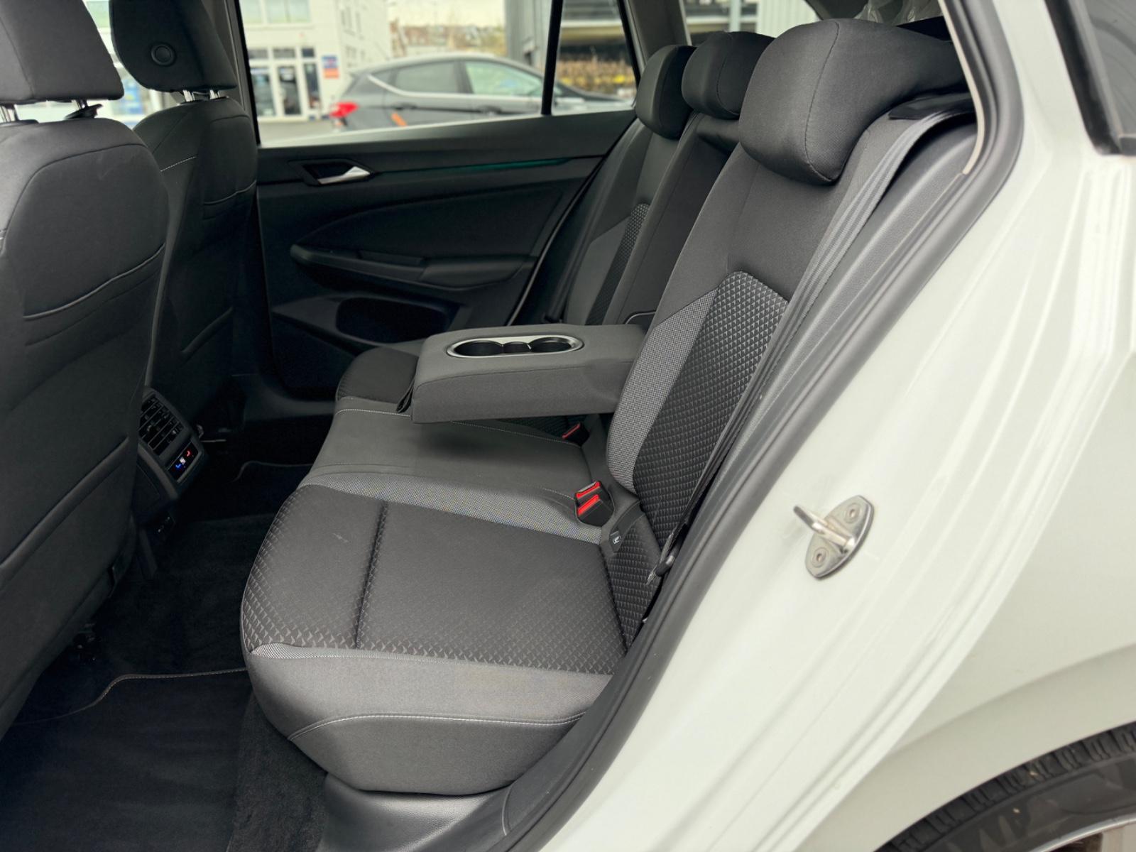 Volkswagen Golf VIII Variant DSG LED AHK DAB+ Ambili CarPla, миниатюра 13
