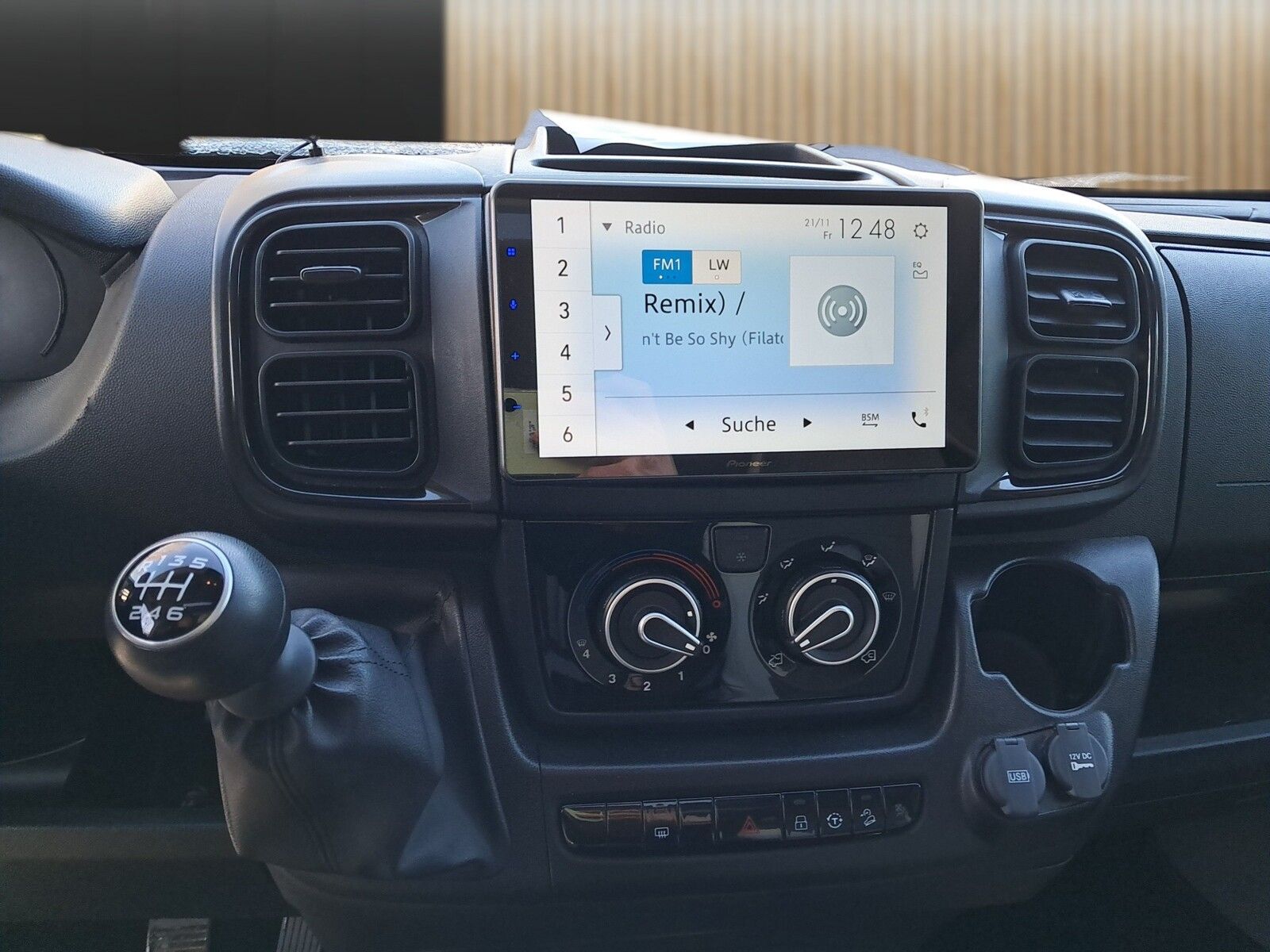 Fahrzeugabbildung Forster T FT745EB TV/Sat/Navi/Markise/Solar/Fahrradträ.