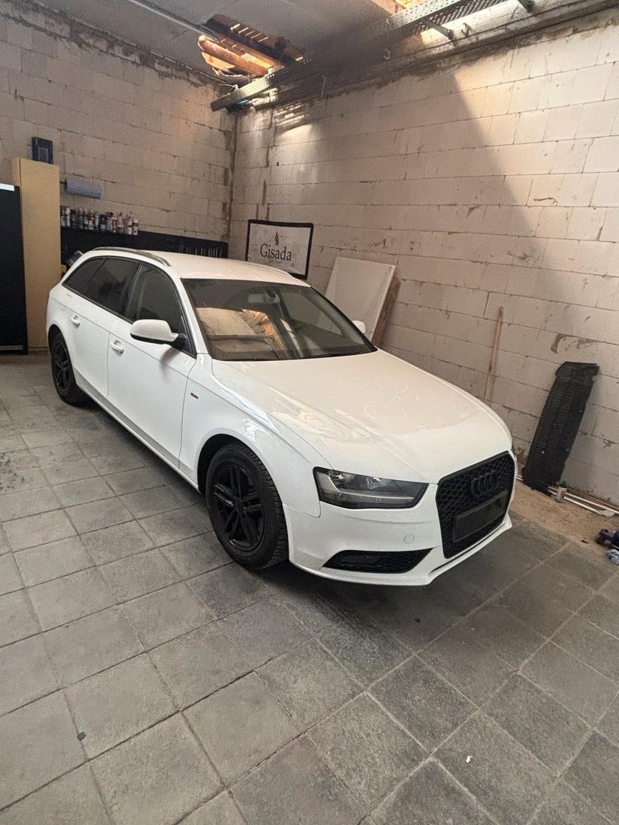 Audi A4 2012 — photo 6