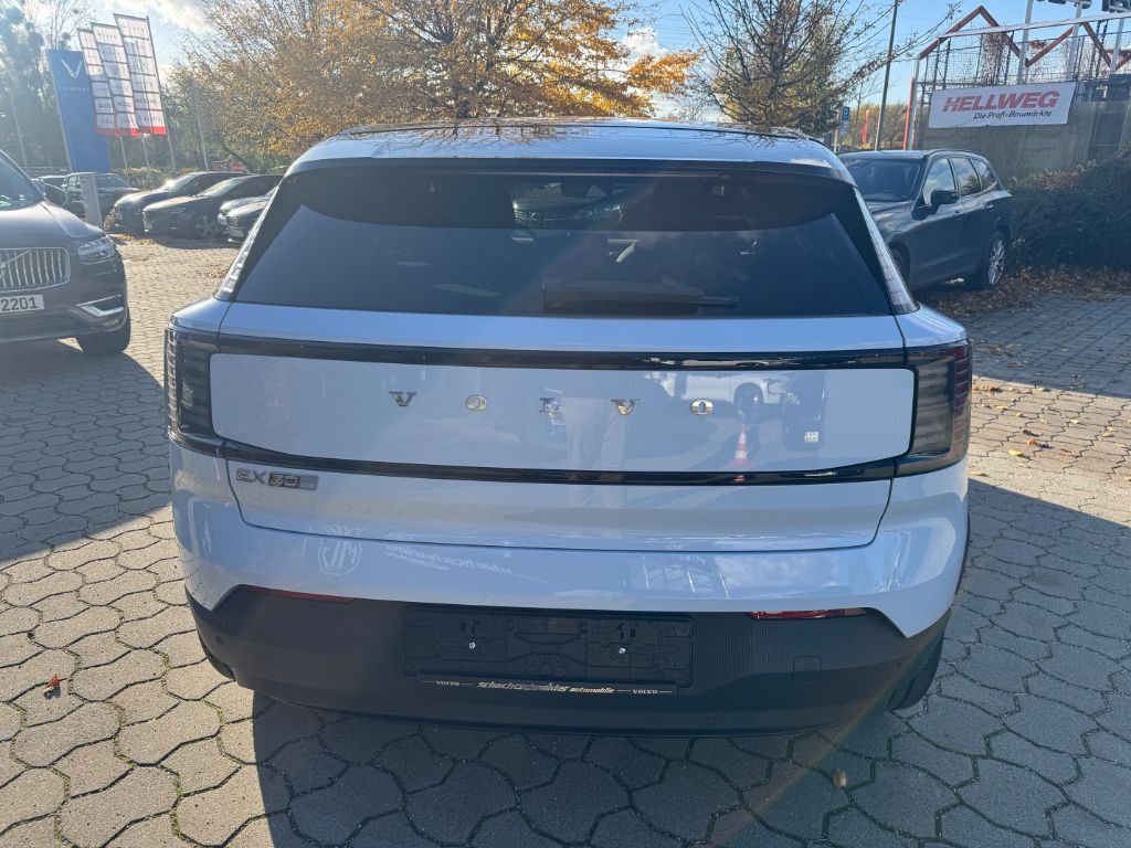 Fahrzeugabbildung Volvo EX30 Single M. Extended Range RWD Plus+SOFORT