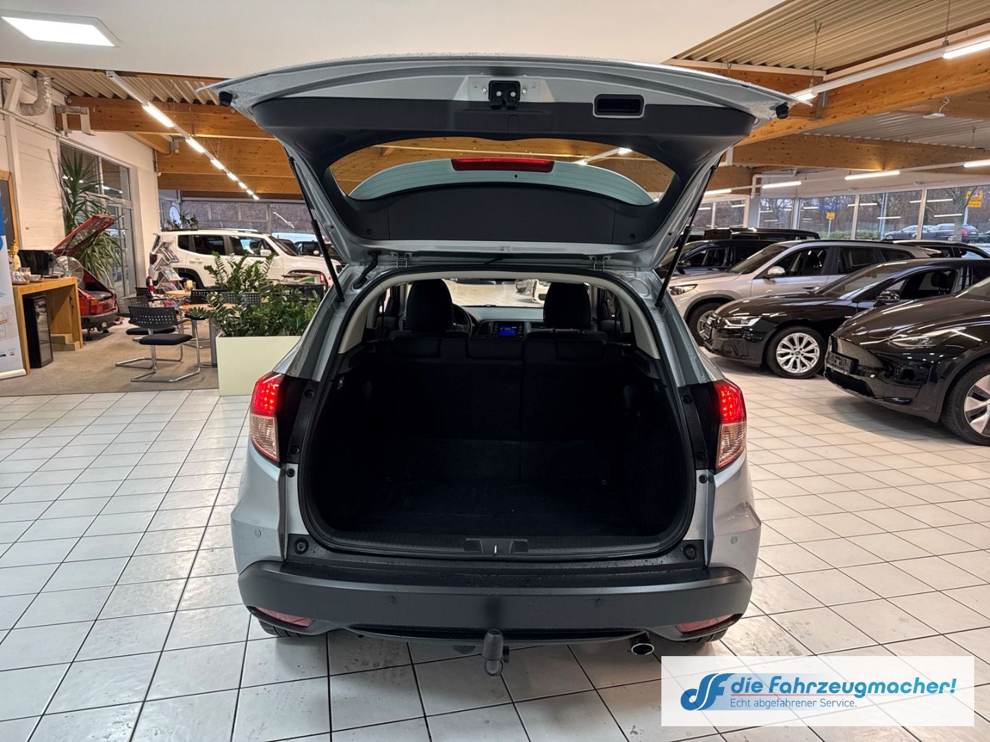 Fahrzeugabbildung Honda HR-V Comfort Klimaautom SHZ Notbremsass. Temp Te