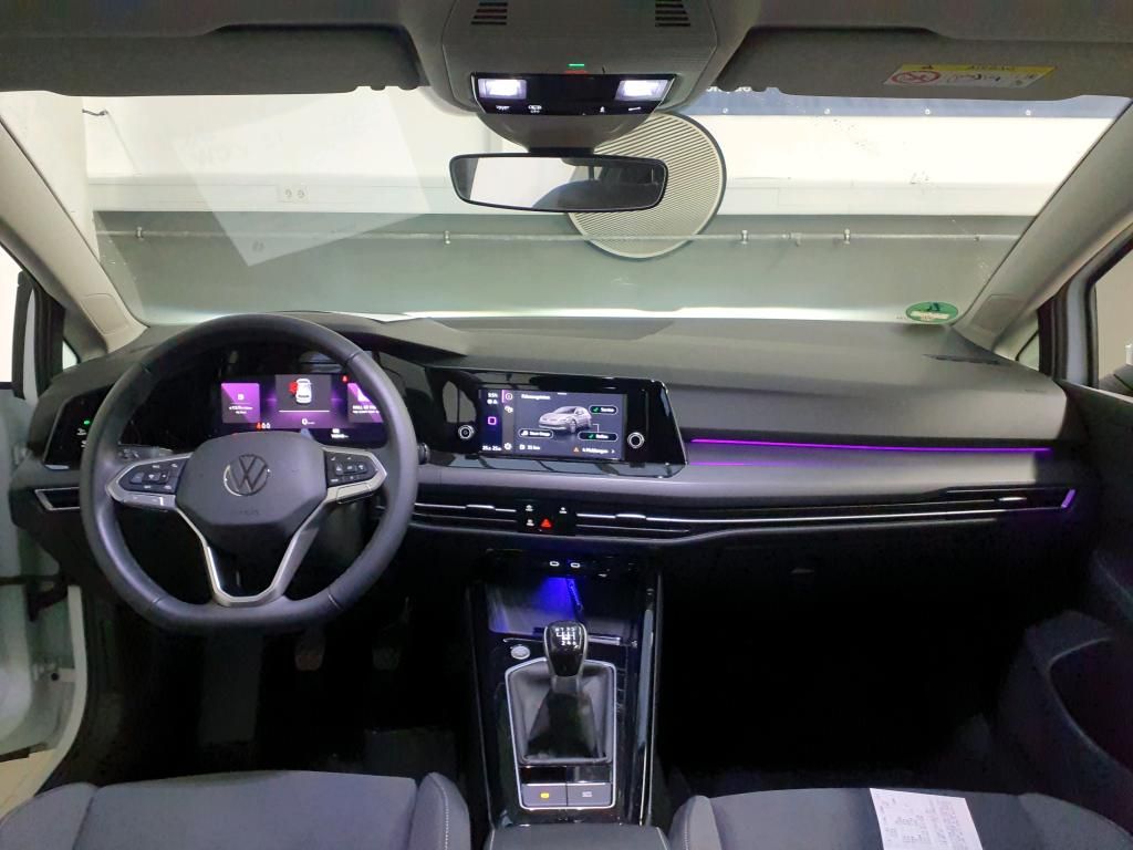 Fahrzeugabbildung Volkswagen Golf VIII Lim 1.5 TSI Style +ACC +LED+AppConnect