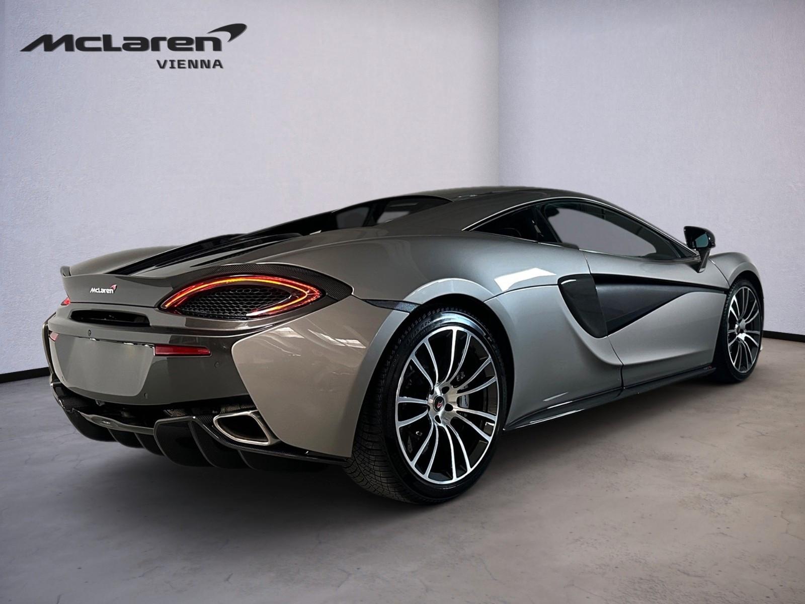 McLaren 570 S Coupé / Blade Silver / CF Pack
