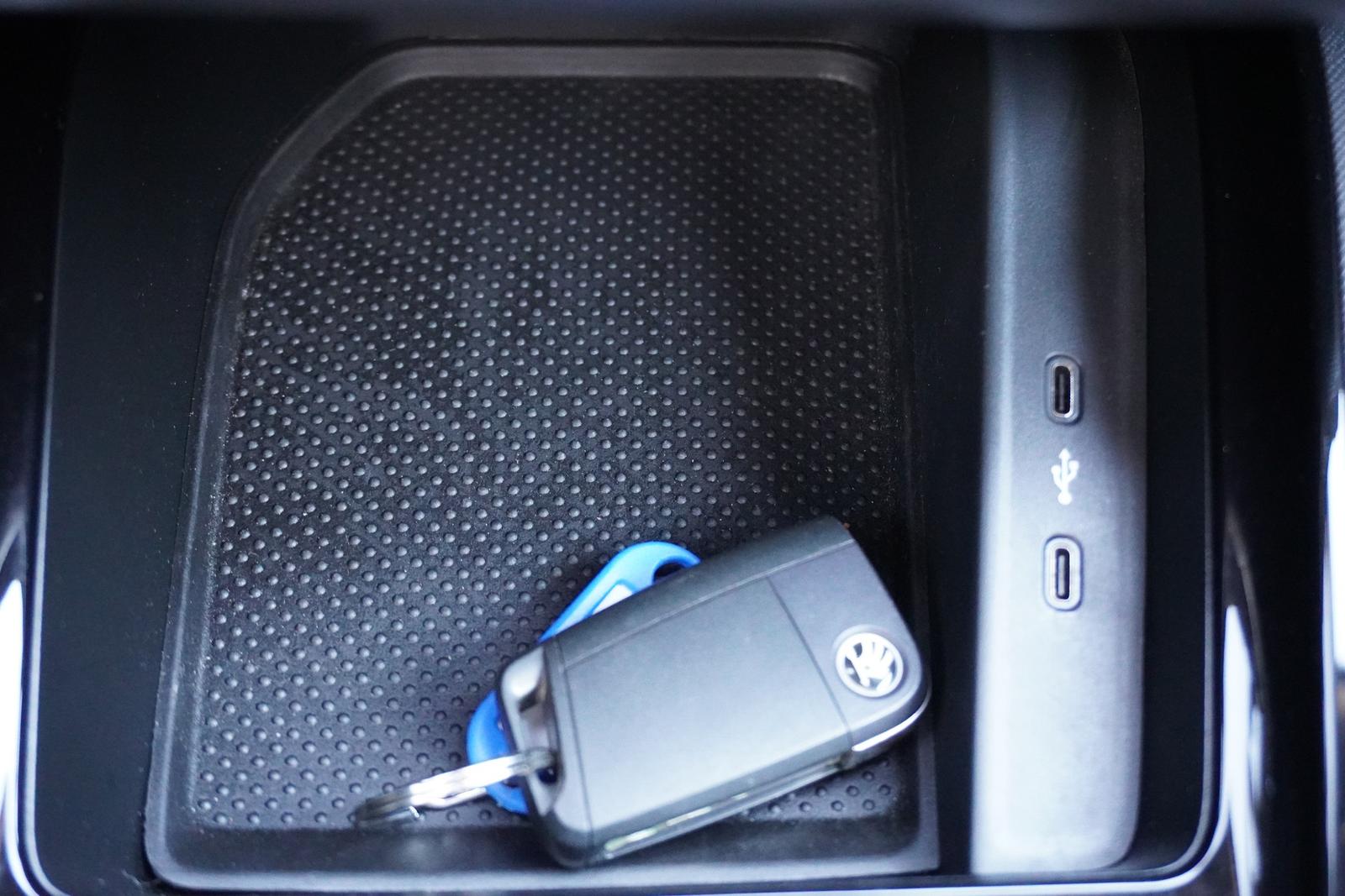 Skoda Kamiq 1.5 16V TSI Ambition LED Navi Kamera PDC