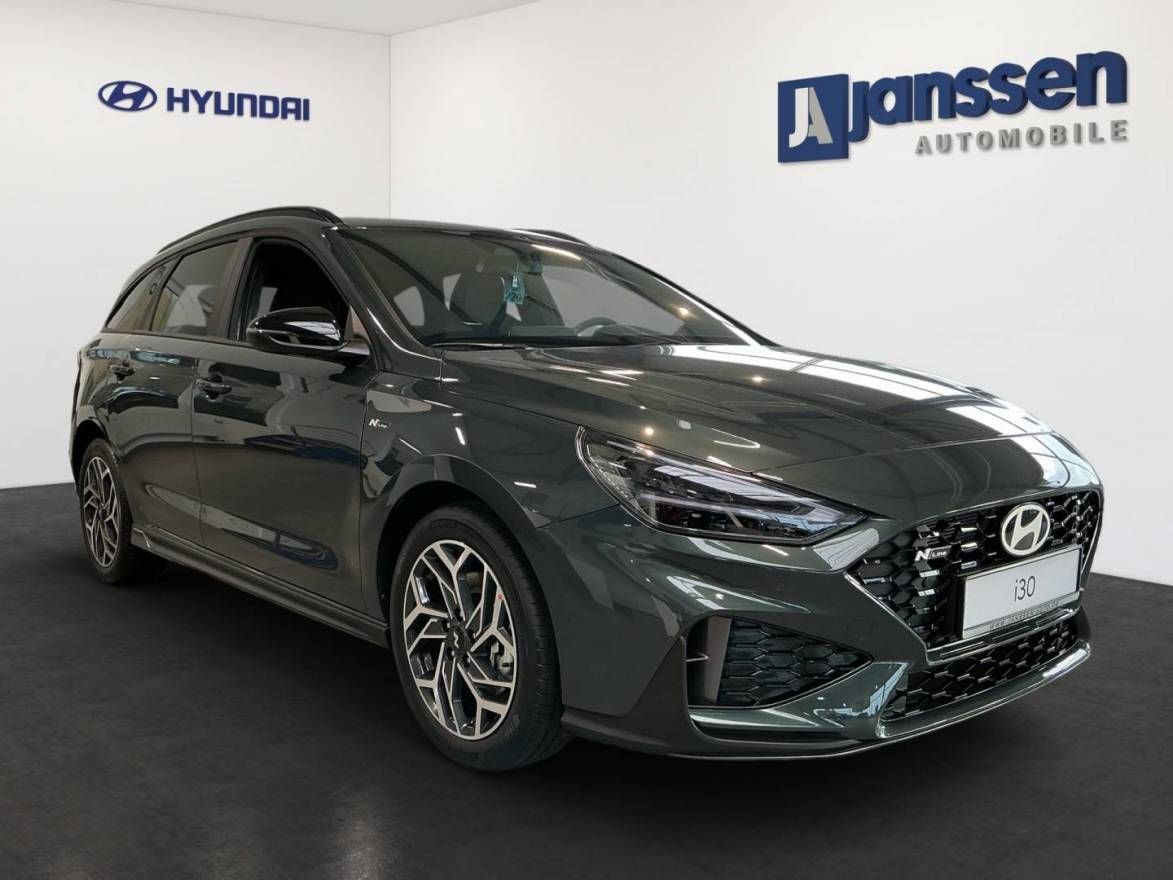 Fahrzeugabbildung Hyundai i30 Kombi (MY26) 1.6 T-GDI (150 PS) 7-DCT N Line