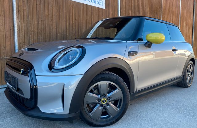 MINI Mini Cooper SE Essential Trim Kam AppleC Wirel