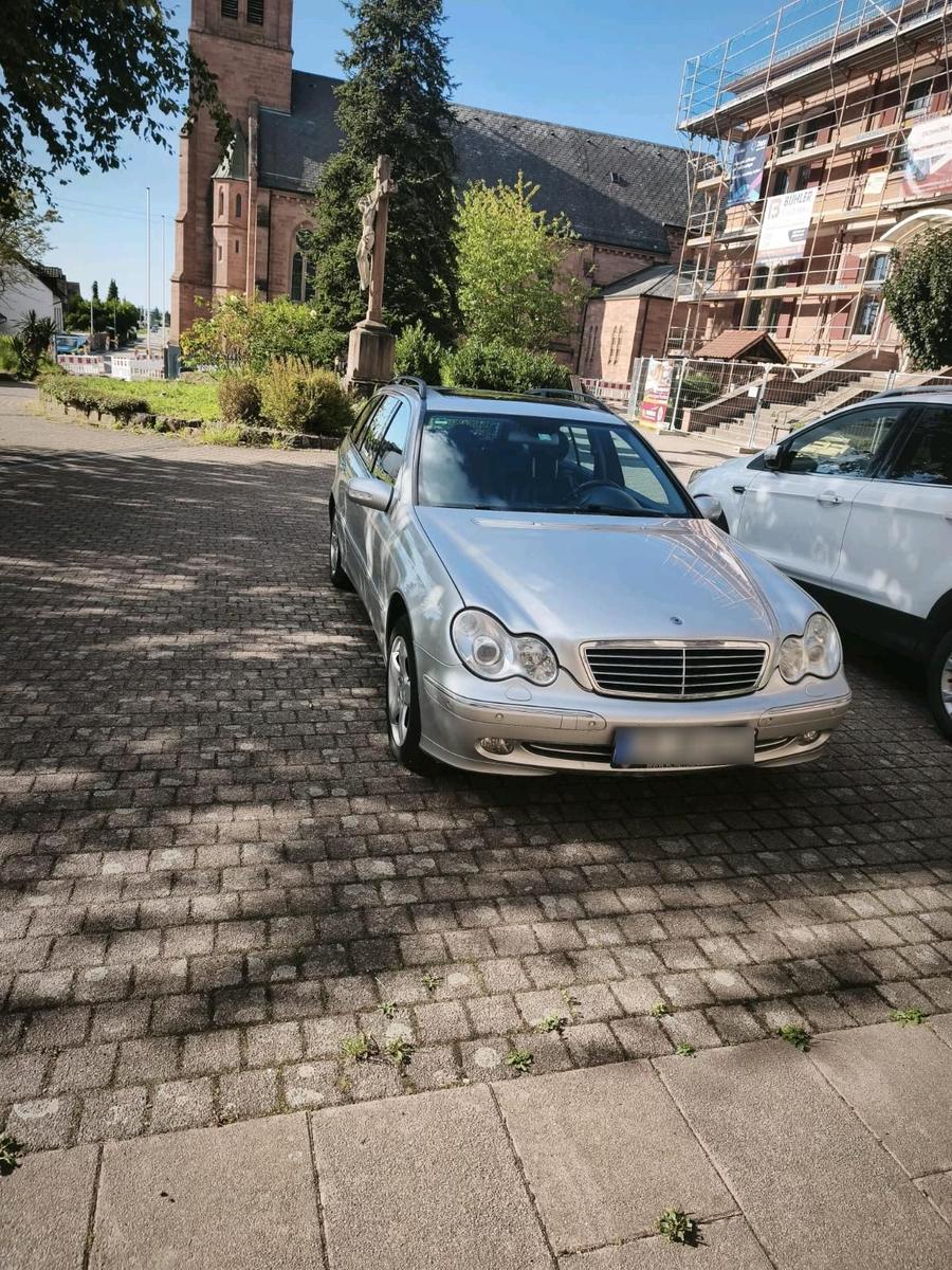 Mercedes-Benz C 320