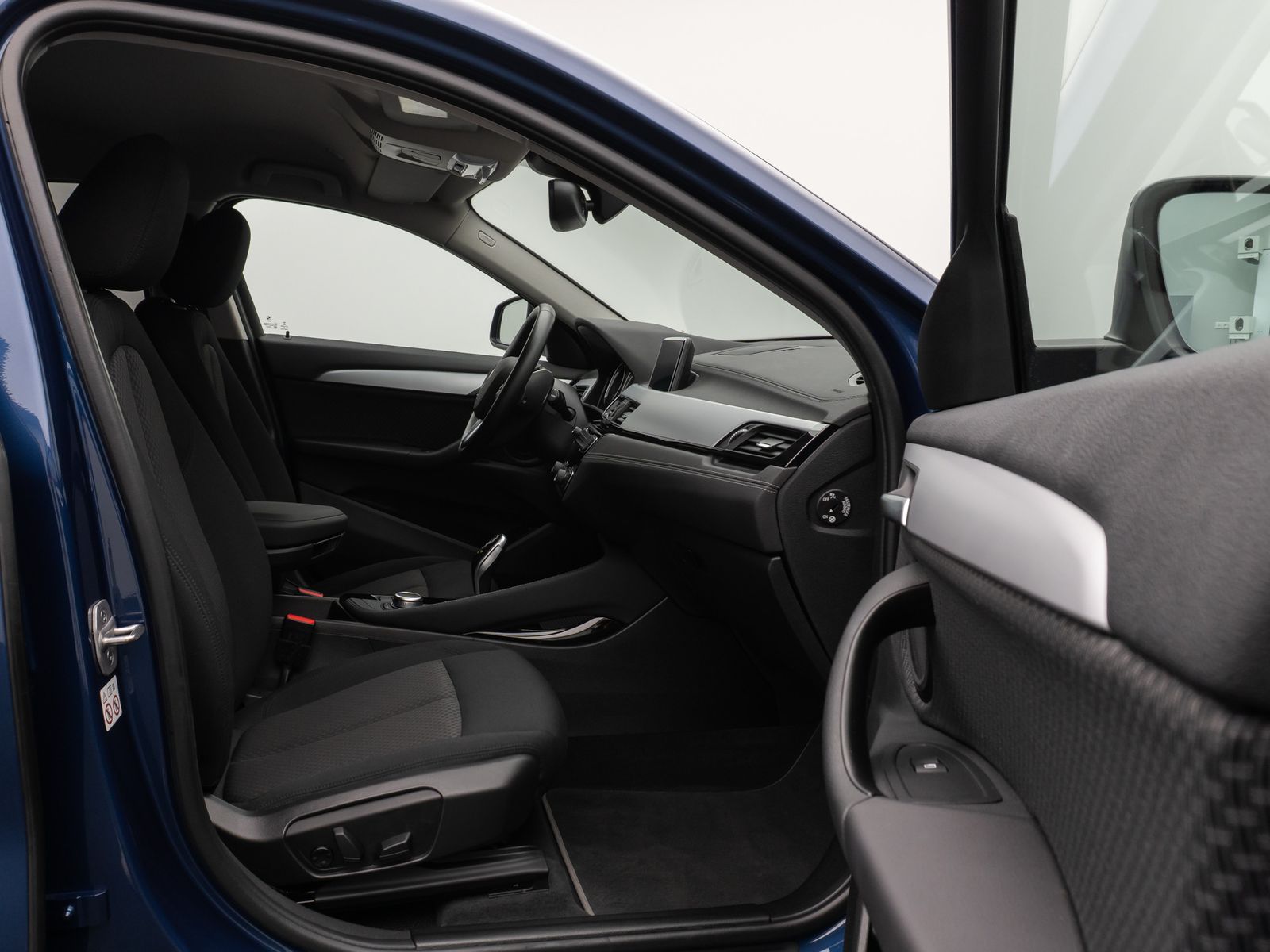 Fahrzeugabbildung BMW X2 sD20i Kamera DAB Komfort HiFi Navi LED Memory