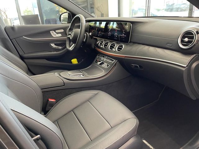 Fahrzeugabbildung Mercedes-Benz E300d4M AMG/Facelift/Night/AHK/Burm./Air/Memo