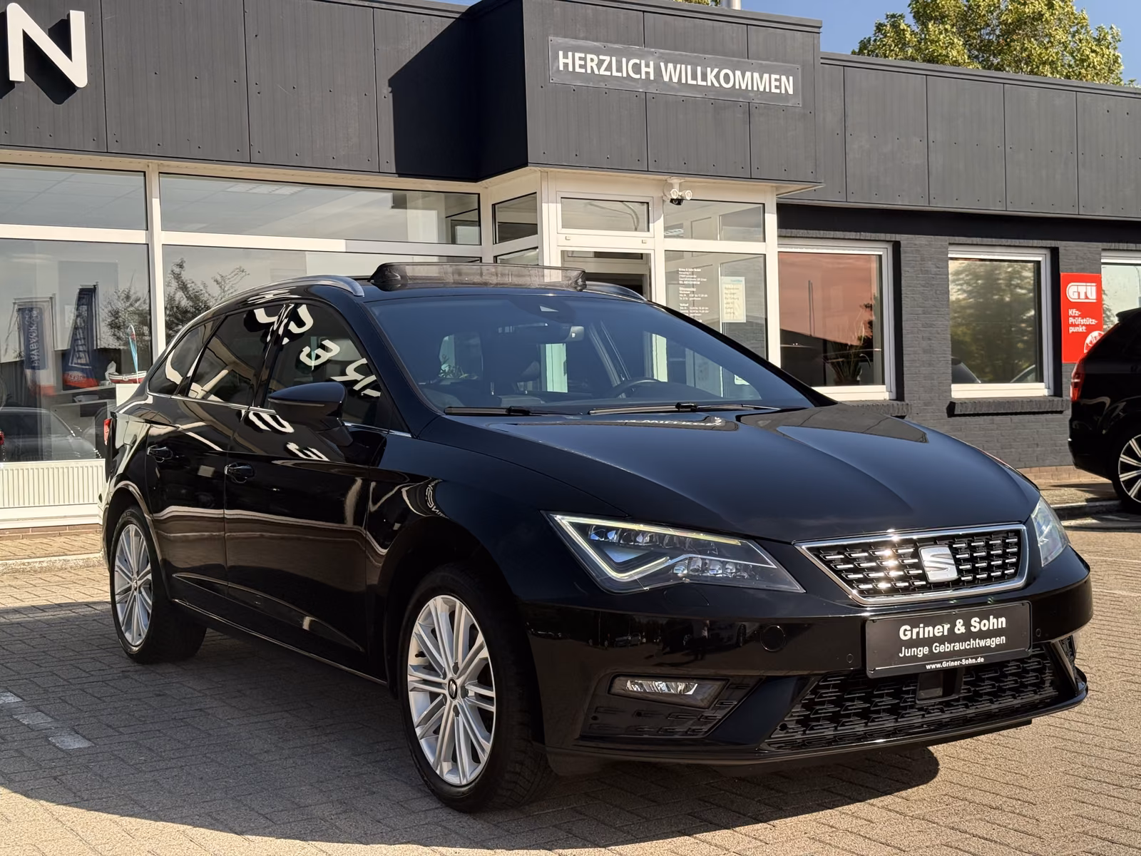 SEAT Leon Xcellencen,Virtual,Pano,R-Kamera,AHK,Beats, миниатюра 3