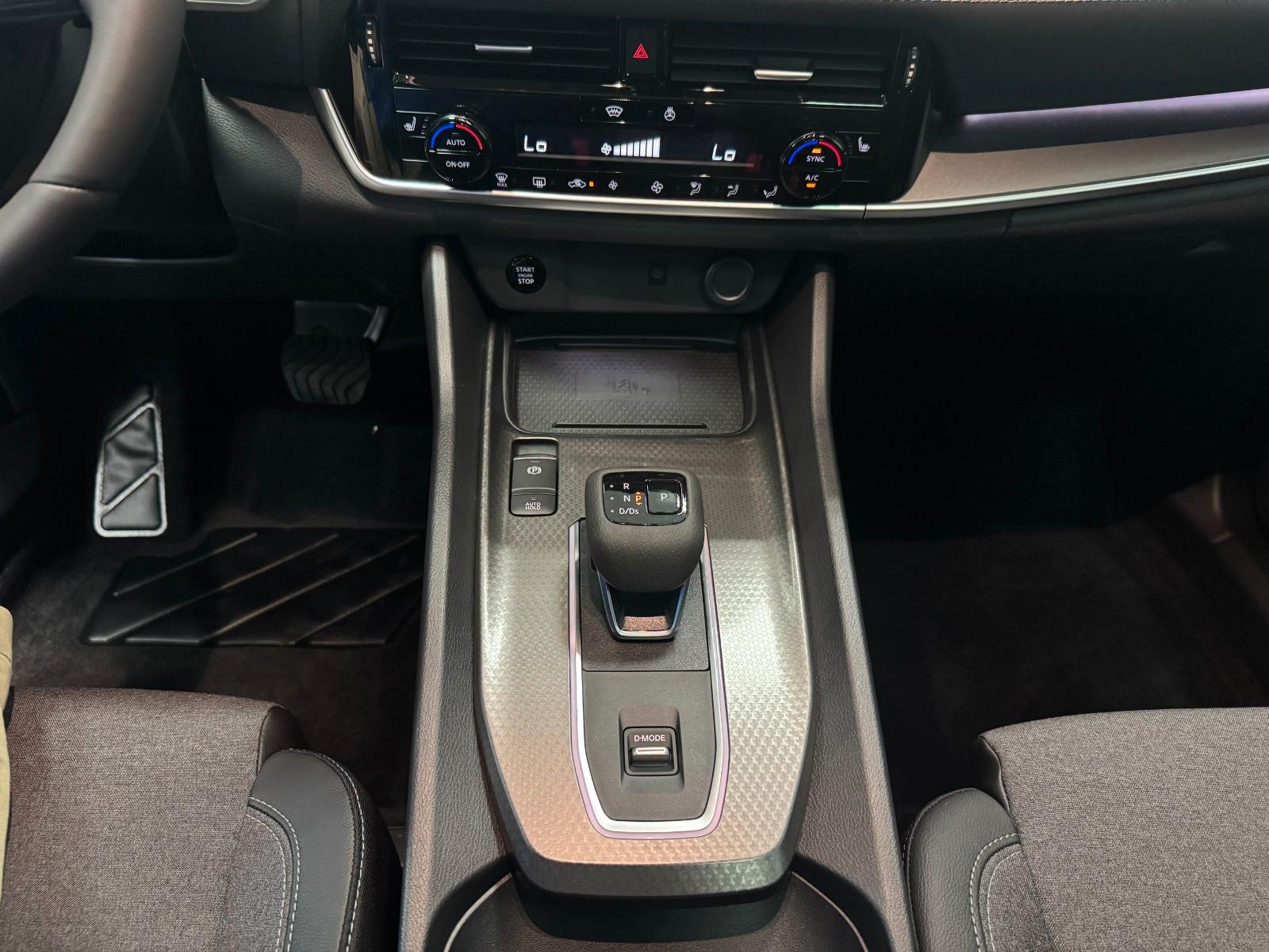 Nissan Qashqai N-Connecta +Pano+360 Grad+HeadUp, миниатюра 20